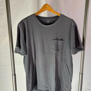 GAP Men's Gray T-Shirt